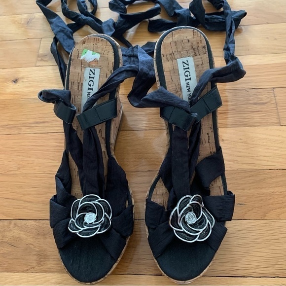 Zigi New York Black Satan Ankle Wrap Wedge Sandals with Silver Rosettes - Picture 8 of 10